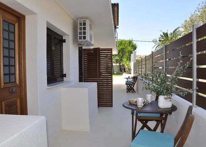 Ava Apartment