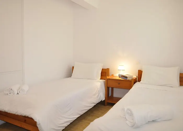 Ava Apartment *