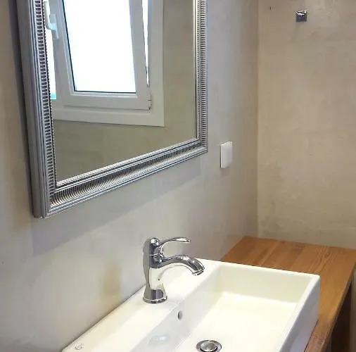 Ava Apartment *