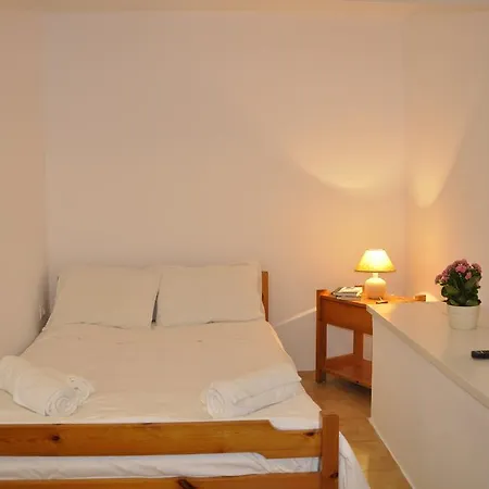 Ava * Agios Gordios (Corfu)