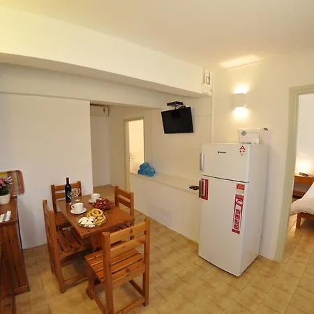 Ava Apartament Agios Gordios (Corfu)